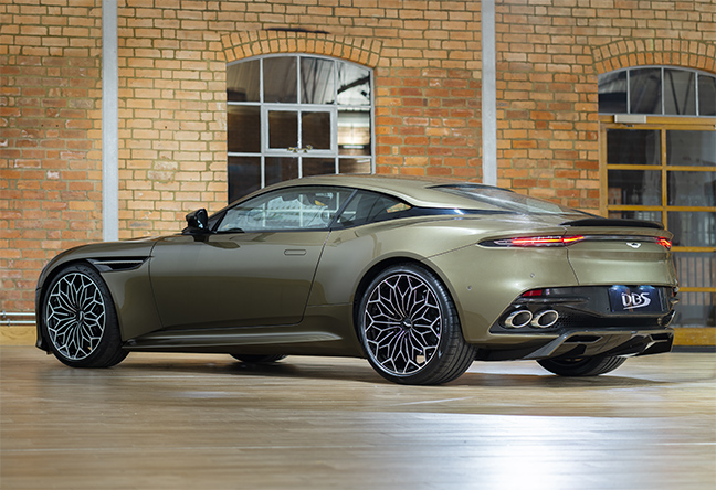 Aston Martin DBS Superleggera - Aux services secrets de Sa Majesté