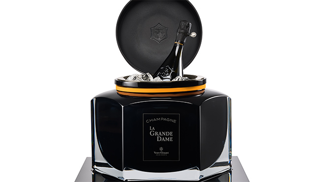 La Grande Dame by Baccarat