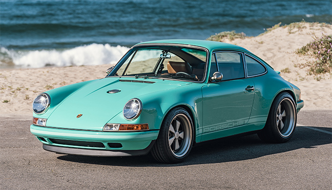 Porsche 911 Malibu by Singer