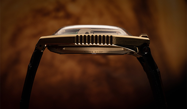 Urwerk UR-100 Gold Edition
