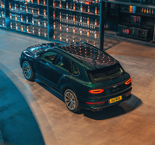 Bentley Bentayga Hybrid - The Macallan Estate