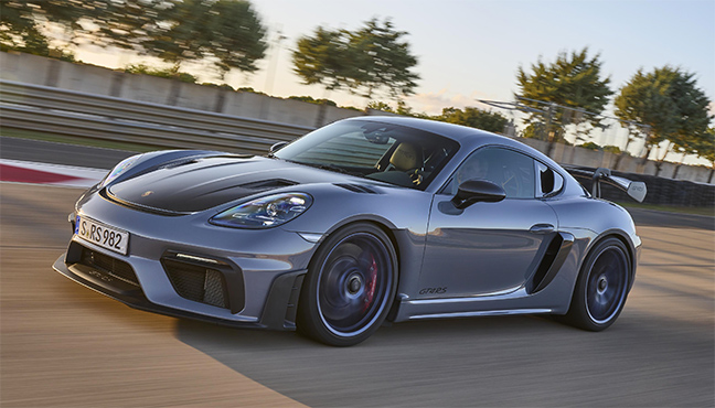Porsche 718 Cayman GT4 RS
