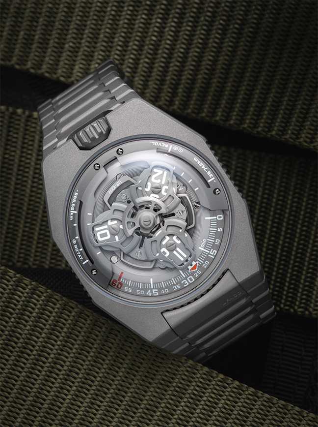 Urwerk UR-100V Full Titanium Jacket