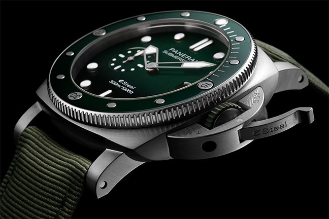 Panerai Submersible QuarantaQuattro eSteel