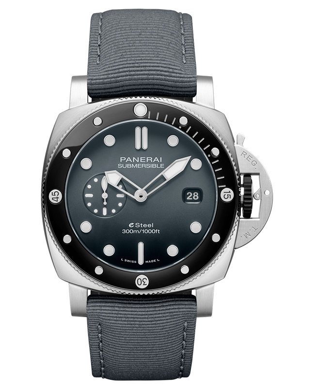 Panerai Submersible QuarantaQuattro eSteel