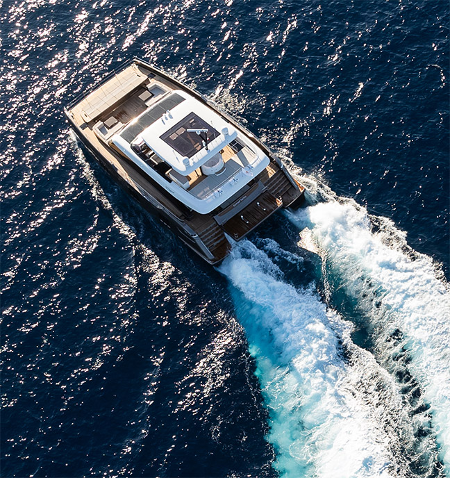 80 Sunreef Power Manta
