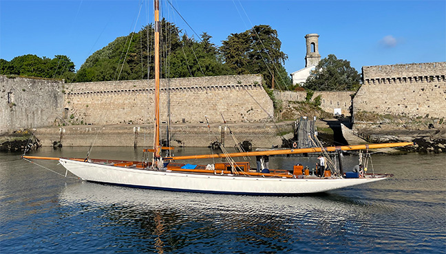 Moonbeam IV