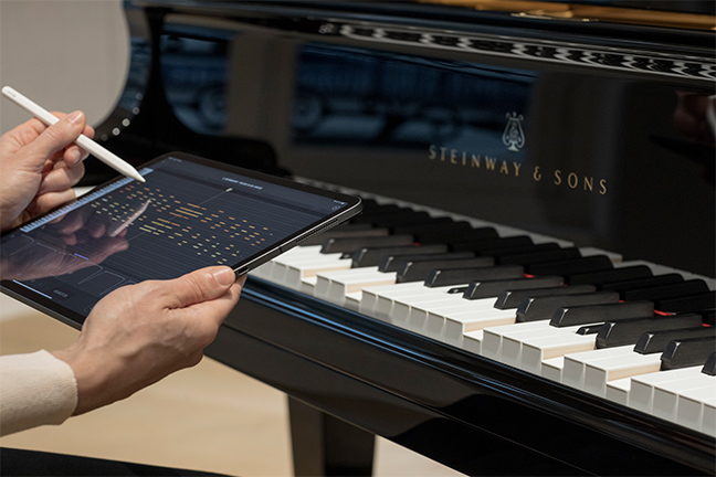 Steinway & Sons Spirio | r