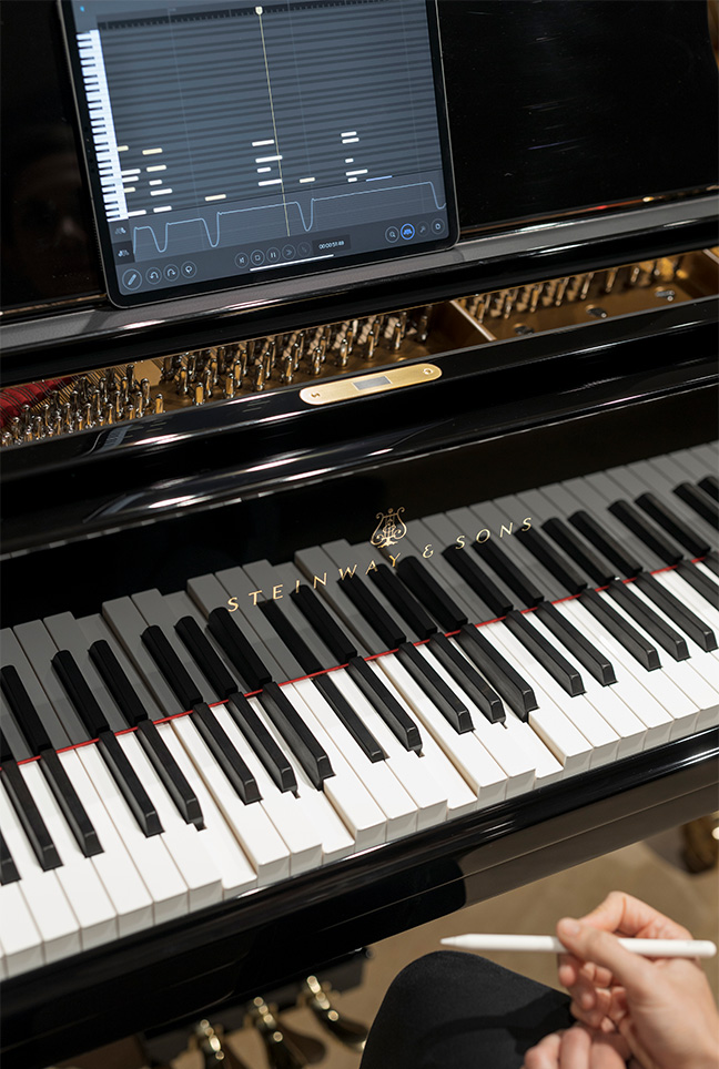 Steinway & Sons Spirio | r