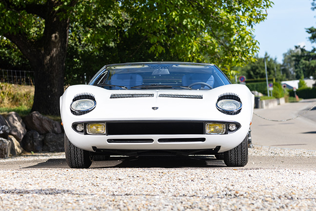 Lamborghini Miura P400