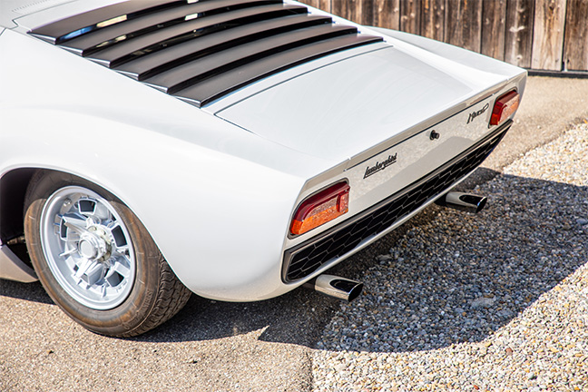 Lamborghini Miura P400