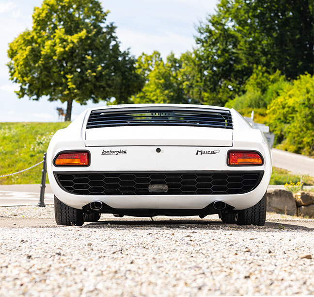 Lamborghini Miura P400