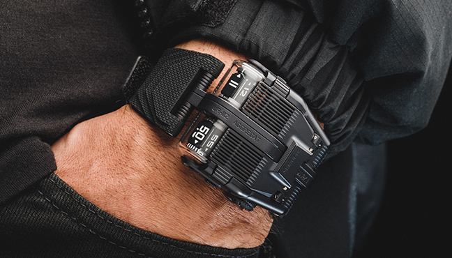 Urwerk UR-112 Aggregat Back to Black