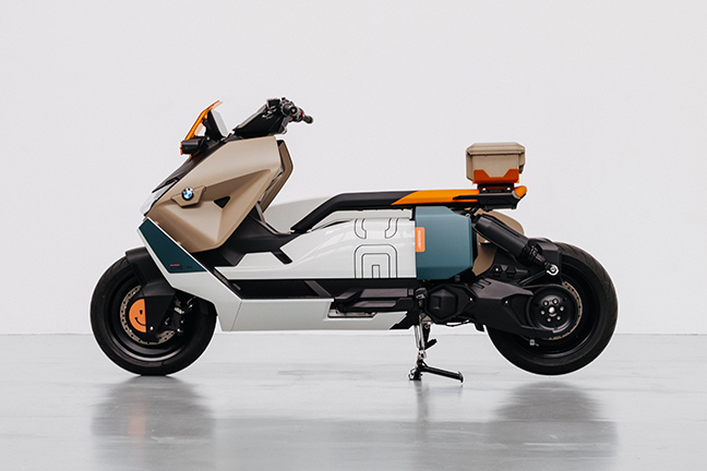BMW CE 04 Vagabund Moto