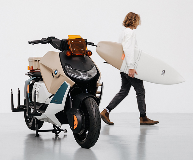 BMW CE 04 Vagabund Moto