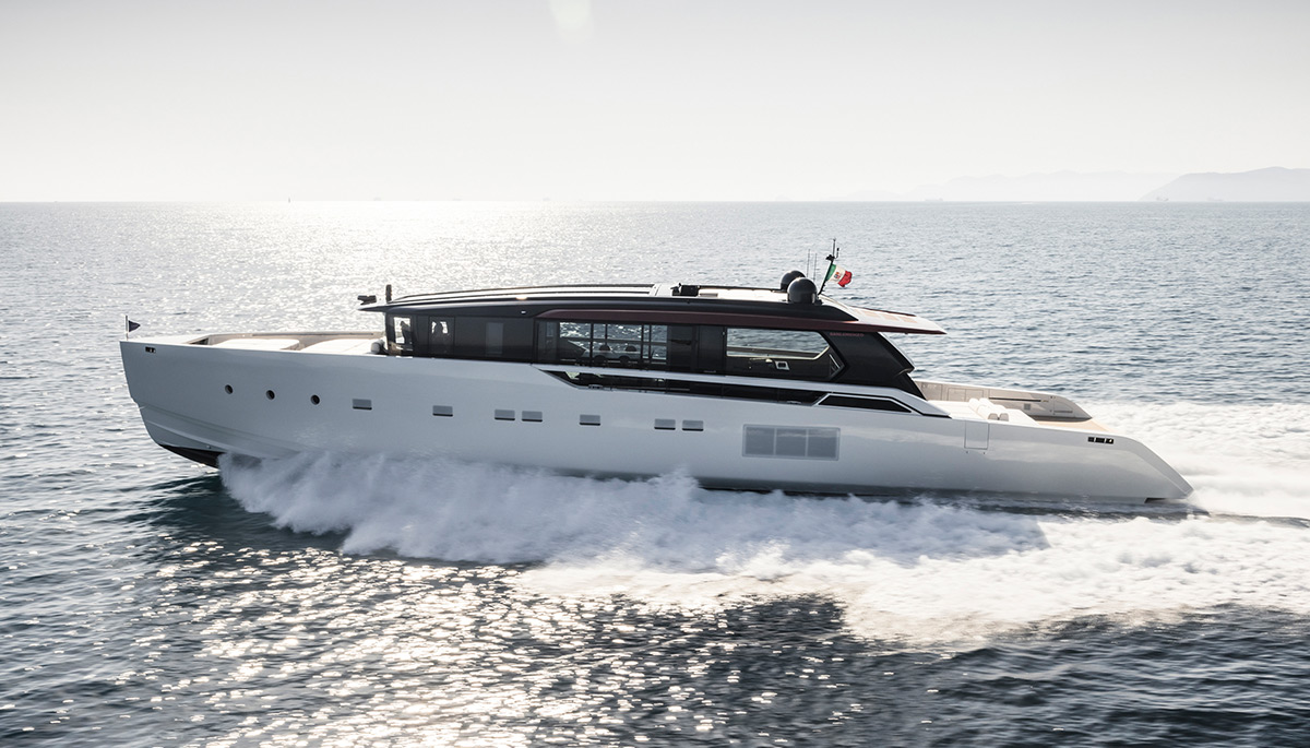 Sanlorenzo SP110 : un yacht idéal pour la méditerranée