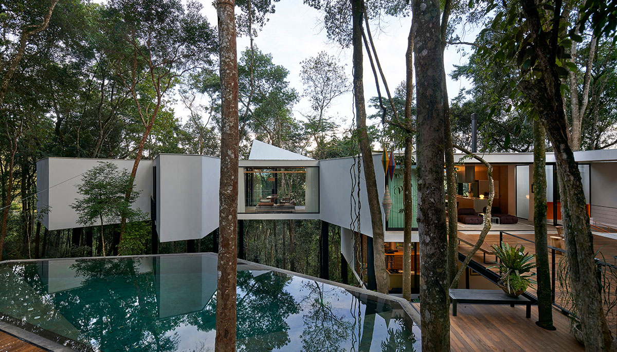 Açucena House : une maison dans la foret brésilienne