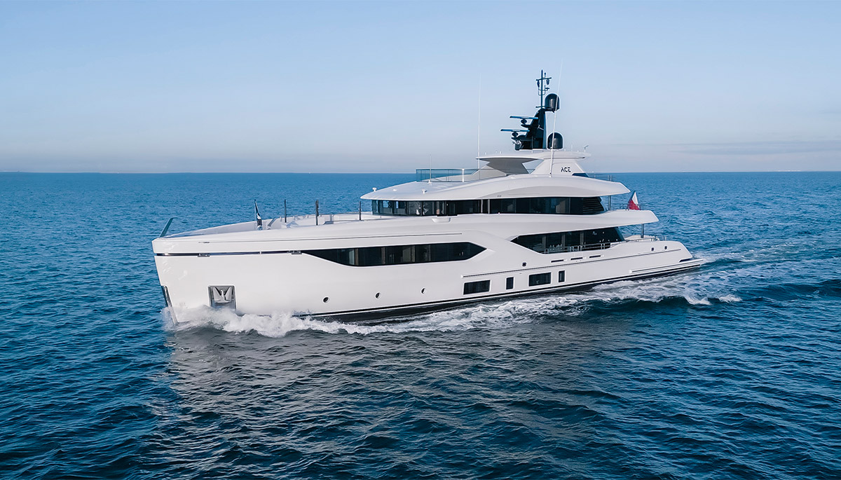 Inside C144s Ace : le premier full custom du chantier naval Conrad