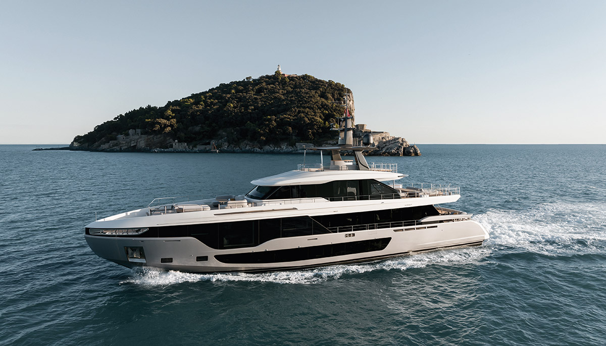 L’Azimut Grande 36M remporte le Best of Show 2023 au Fort Lauderdale International Boat Show