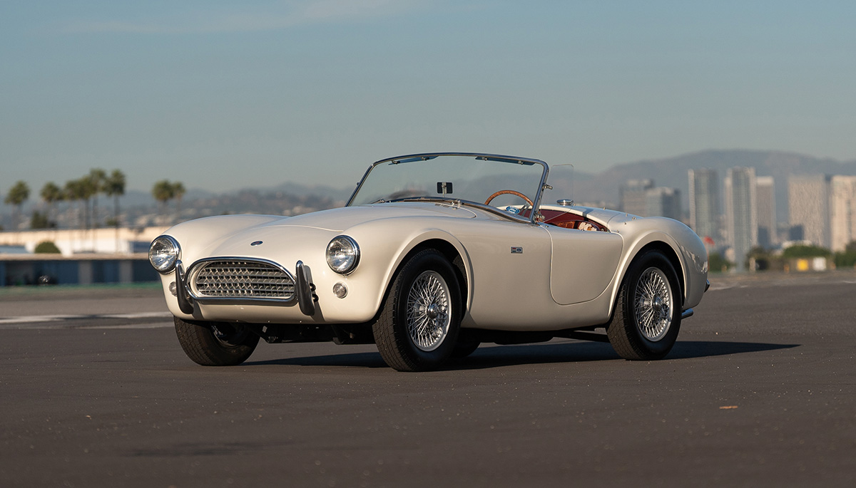 Voici la première Cobra 289 de Caroll Shelby