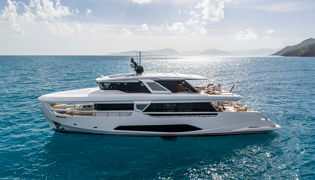 Voici le nouveau Infynito 90 de Ferretti Yachts