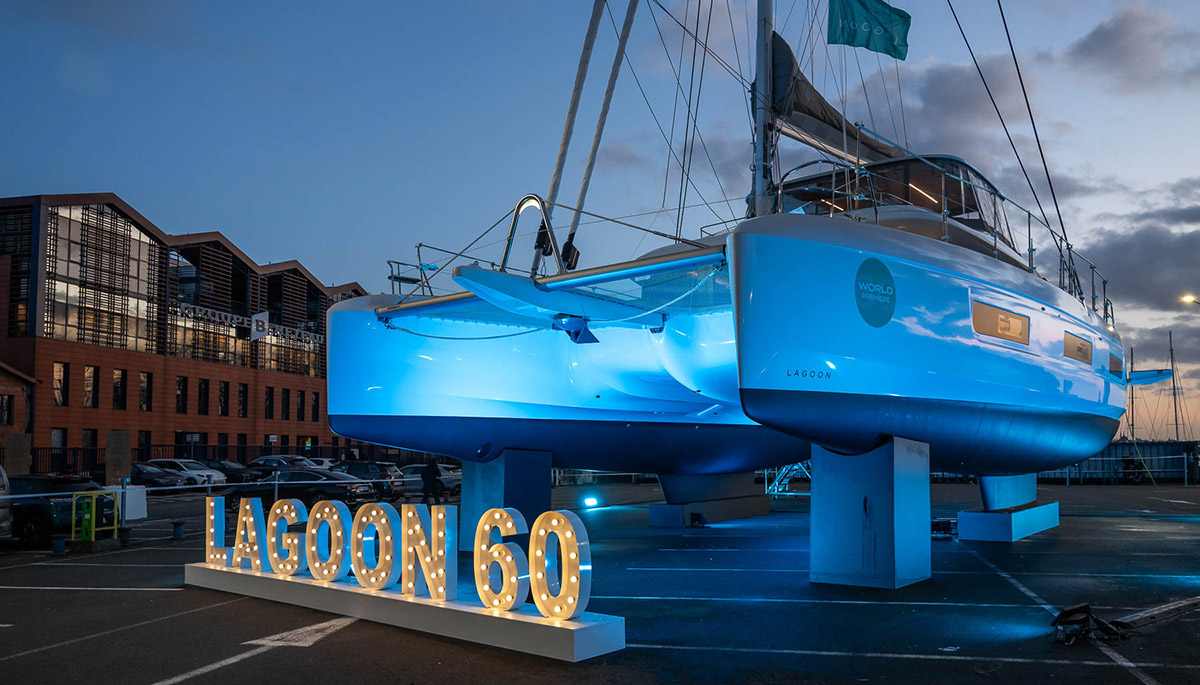 Voici le nouveau Lagoon 60, un catamaran ouvert sur la mer