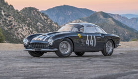 Une Ferrari 250 GT LWB Berlinetta « Tour de France » Zagato double bul...