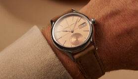 Classic Auto Sandstone
