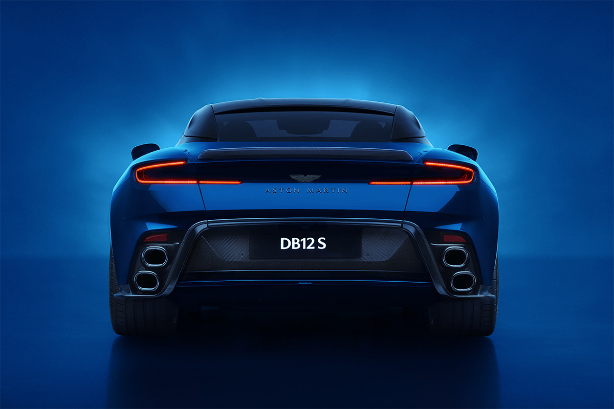 Aston Martin DB12 S