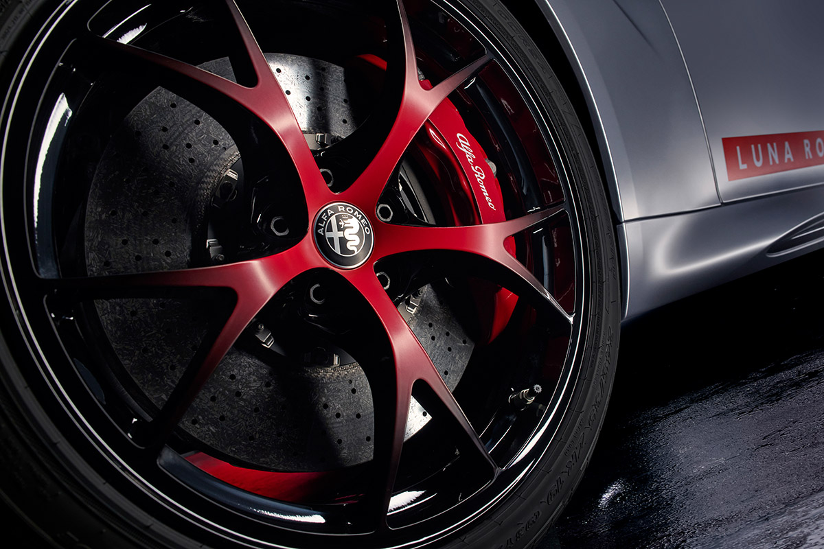 Giulia Quadrifoglio Luna Rossa