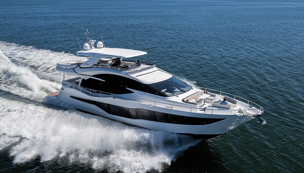 Galeon 800 Fly