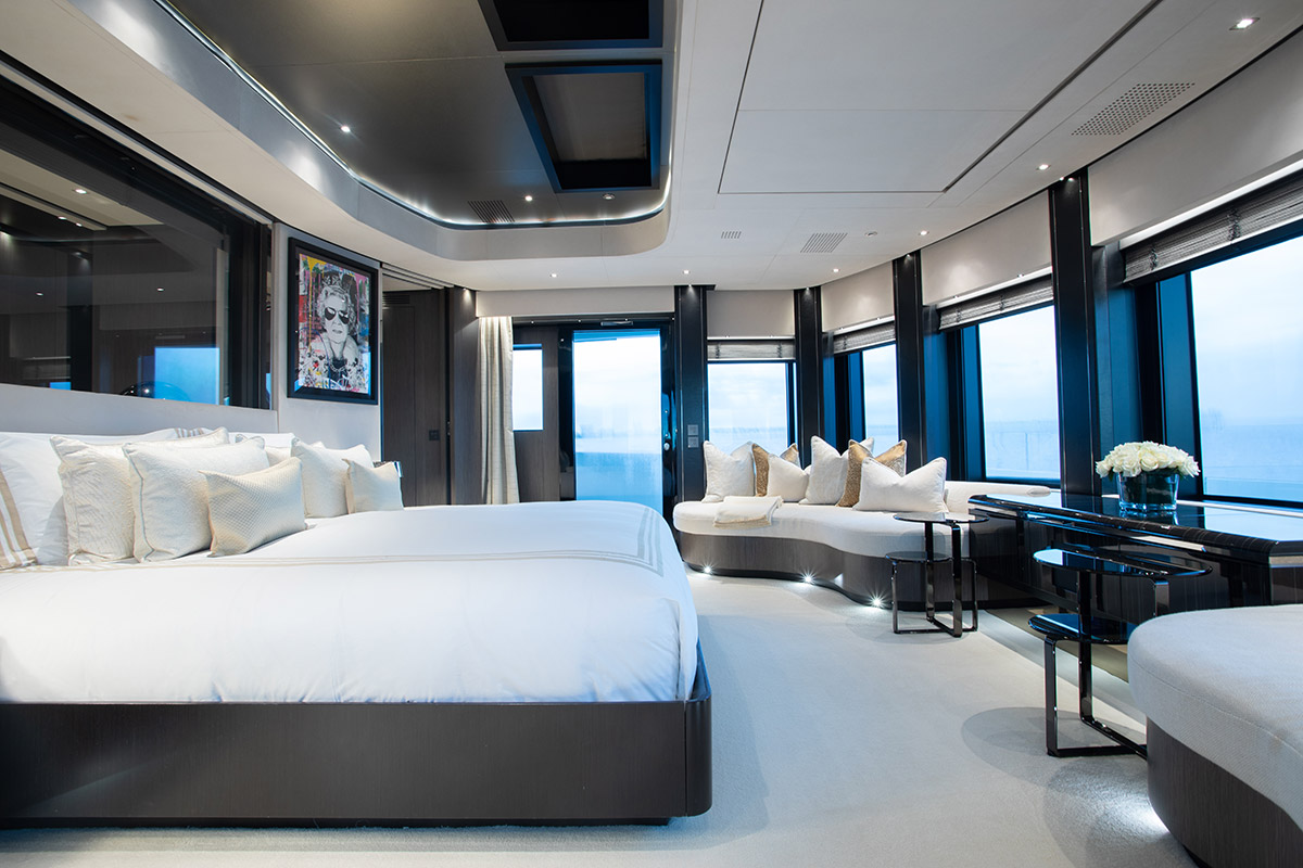 Tankoa Yachts Casino Royale