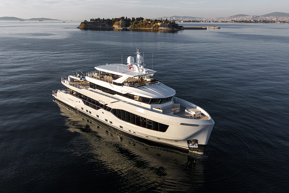 Numarine 40MXP Mitan