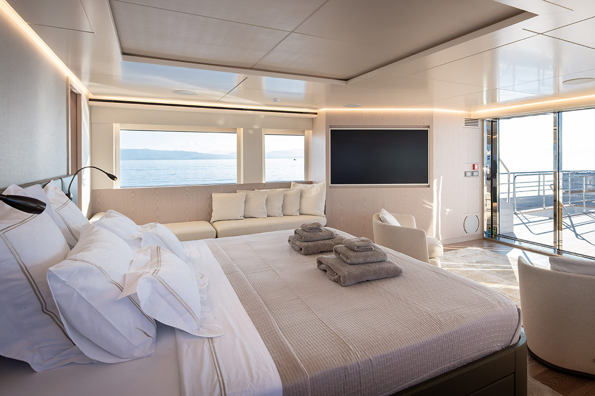 Numarine 40MXP Mitan