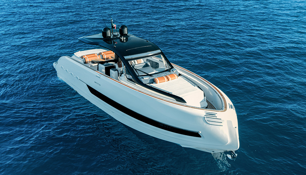 Invictus Yacht