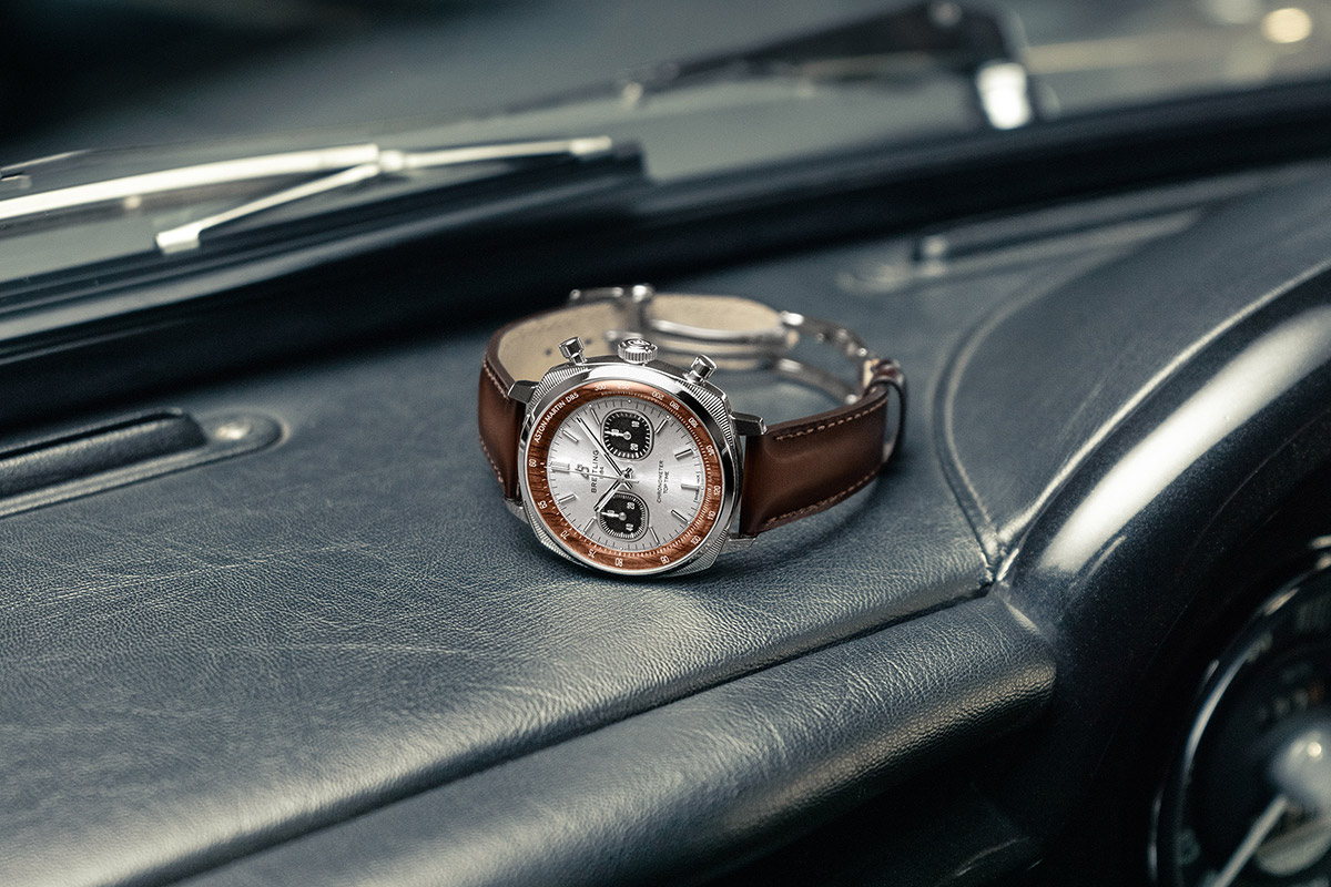 Top Time B01 Chronograph 41 Aston Martin DB5