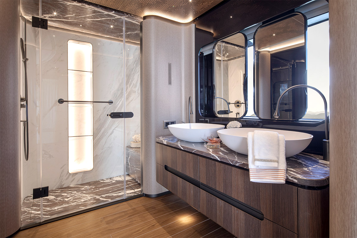 Sirena 42M